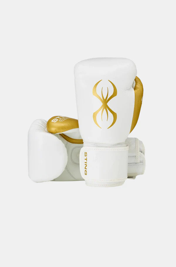 Sting Evolution Boxing Glove