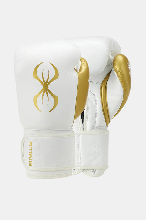 Sting Evolution Boxing Glove