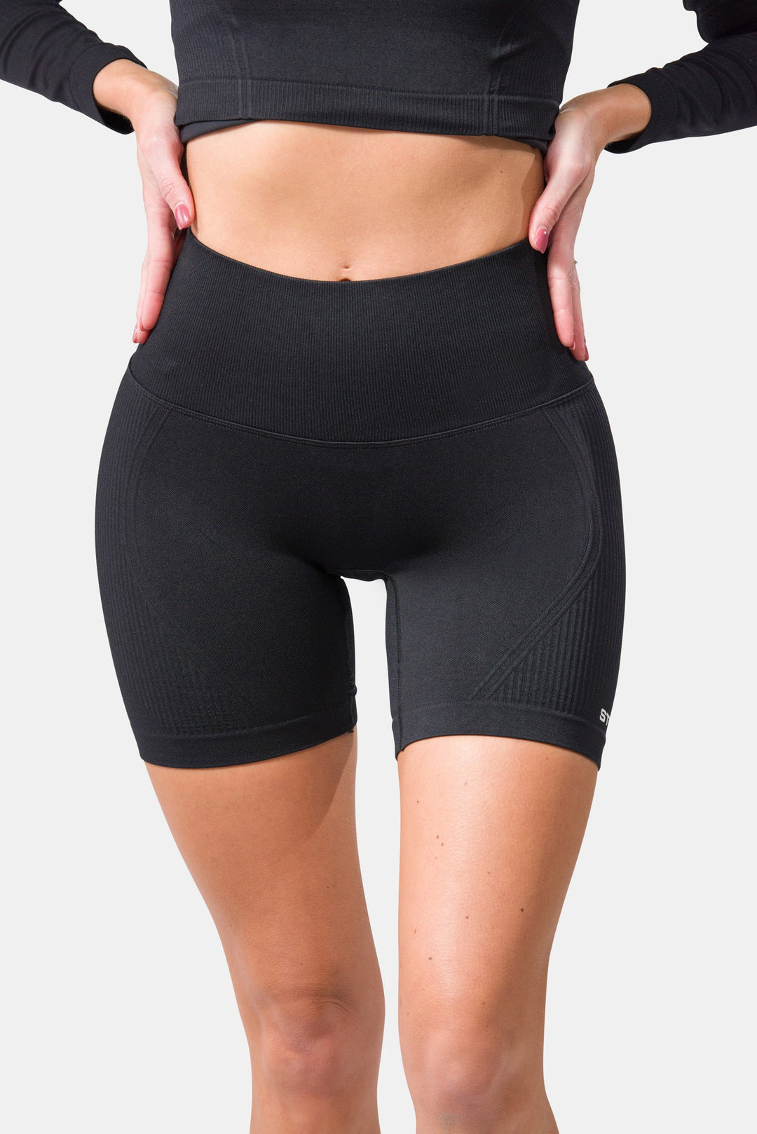 Allure Seamless Bike Shorts | High-Waist Comfort Activewear for Everyday Wear
