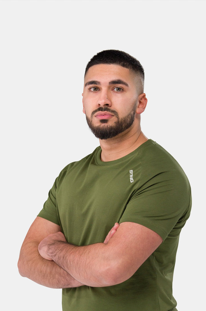 Men's Titan Muscle Tee Performance Athletic Training Gym Tank Top for Workouts